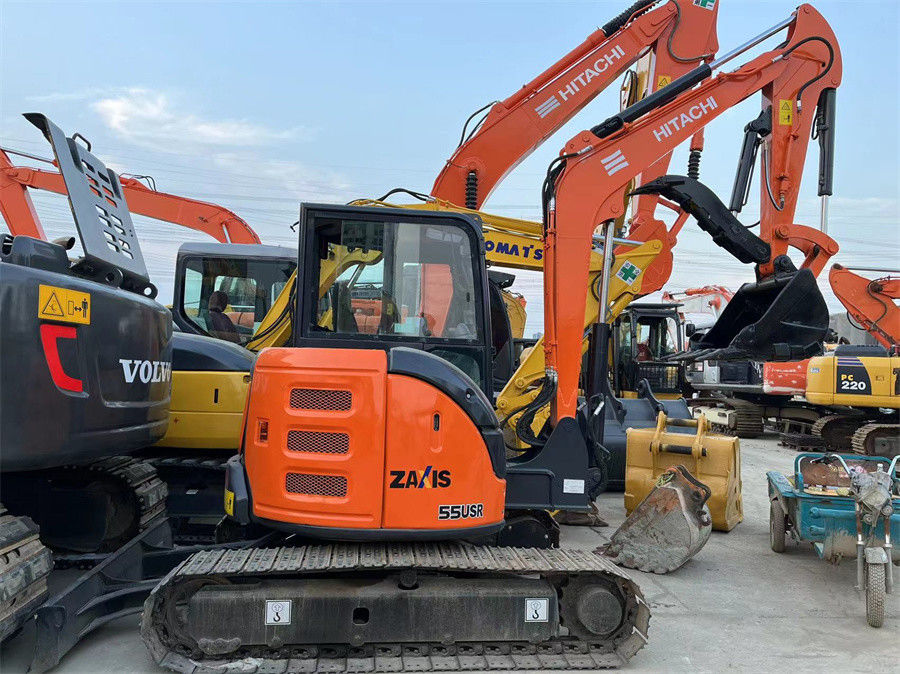 Máy xúc bánh xích mini Hitachi Zx55 đã qua sử dụng Trọng lượng 5 tấn Màu đỏ