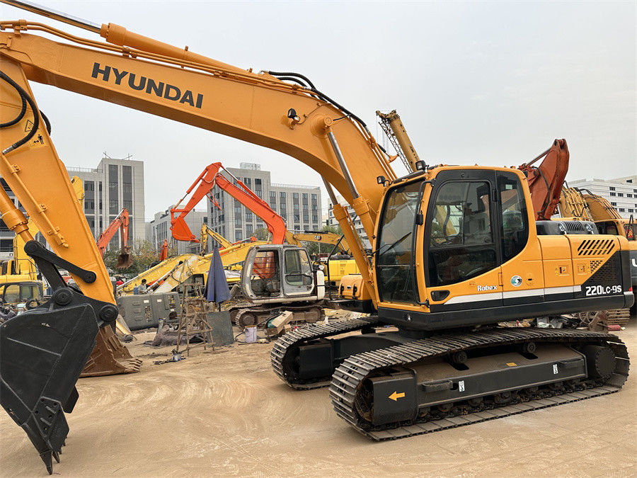 Hyundai 220 Excavator Hydraulic Crawler sản xuất tại Hàn Quốc