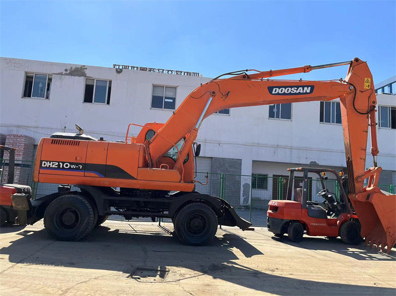 Doosan DH210W đầu tiên sử dụng máy đào bánh xe sử dụng Doosan 21 tấn máy đào bánh xe