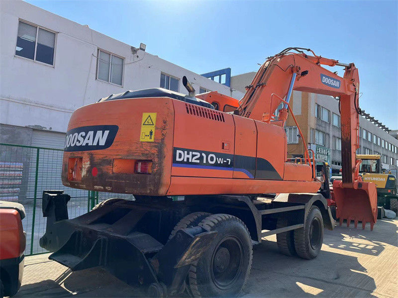 Doosan DH210W đầu tiên sử dụng máy đào bánh xe sử dụng Doosan 21 tấn máy đào bánh xe