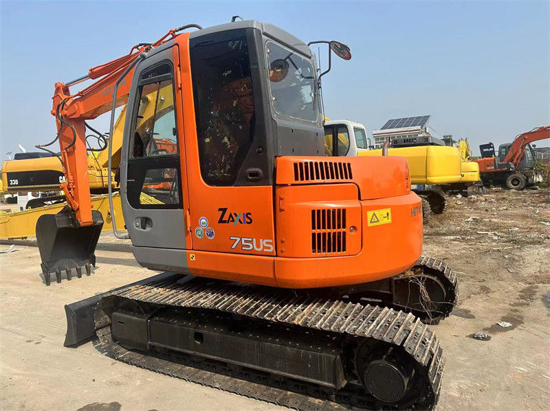 Hitachi ZX75US Mini Excavator sử dụng 7.5 tấn Hitachi ZX75 Mini Excavator Digger