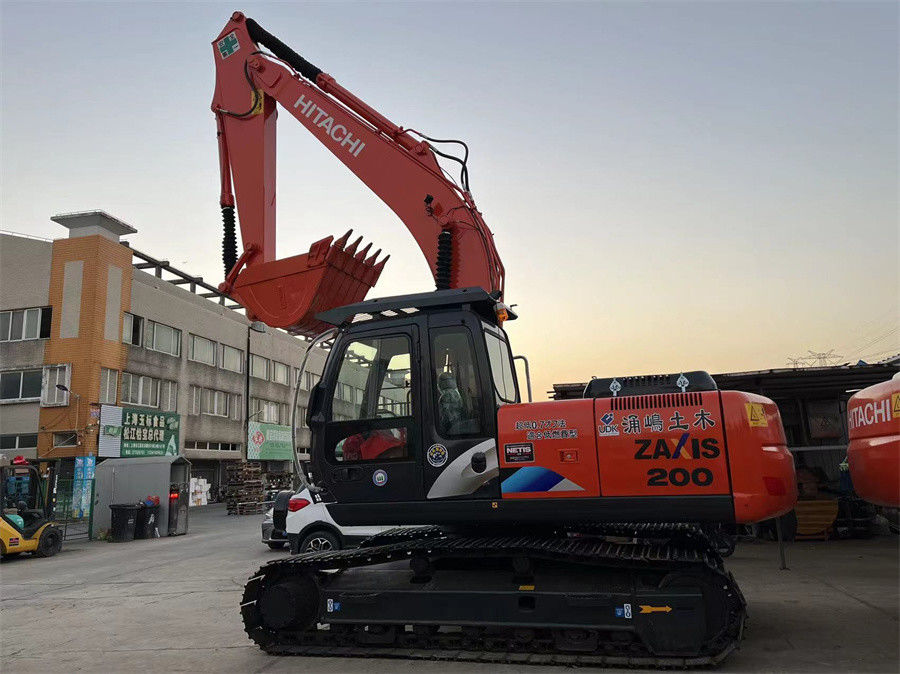 Được sử dụng Nhật Bản 2021 Năm Hitachi ZX200 Excavator Tình trạng tuyệt vời Màu đỏ