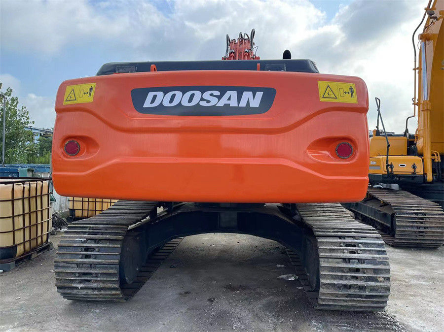 Máy đào Doosan DX225 đã qua sử dụng được sản xuất tại Hàn Quốc trong tình trạng tốt tiêu thụ nhiên liệu thấp