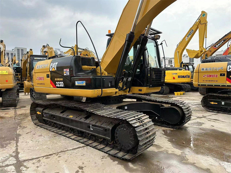Chiếc máy đào crawler CAT 323DL cũ Caterpillar 320D 323D