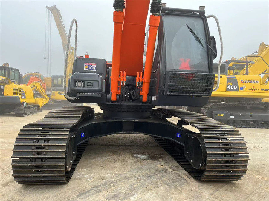 Máy đào Hitachi ZX210 đã qua sử dụng nhập khẩu từ Nhật Bản với thân cứng trực tiếp