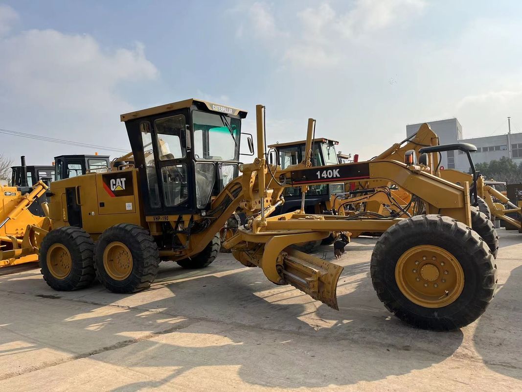 Xử dụng Caterpillar Motor Grader 140K Trong kho Máy đánh giá động cơ Cat 140