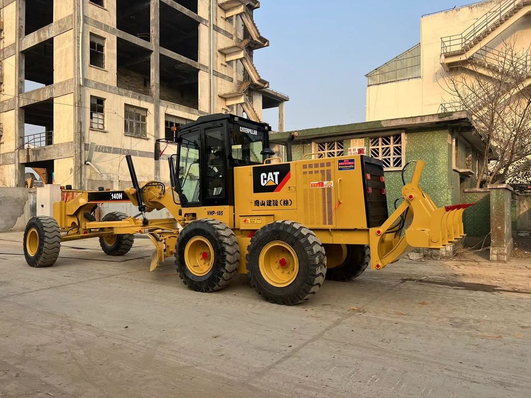 140H sử dụng Caterpillar Motor Grader trong tình trạng tốt