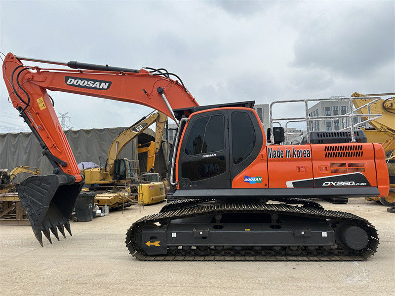 180 kW động cơ Doosan DX260 Excavators sử dụng với 1,2 M3 dung lượng xô