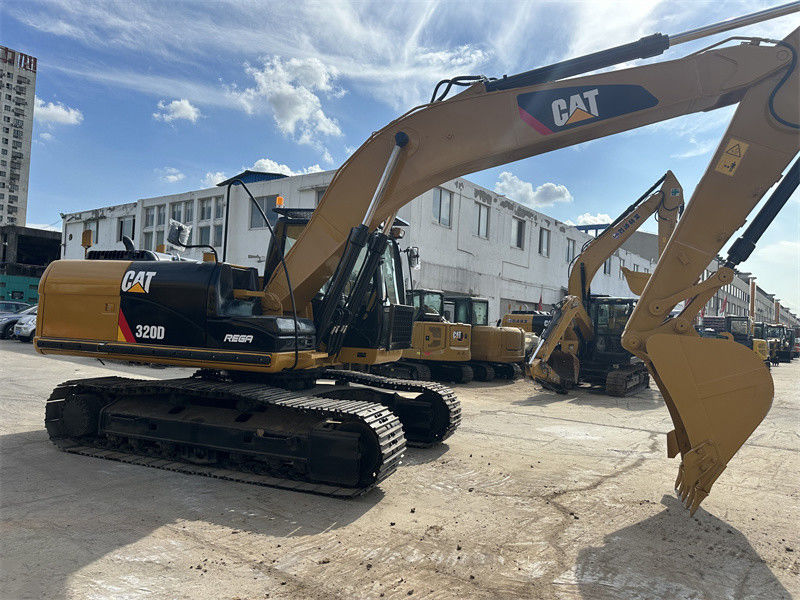 Máy đào cũ Cat 320D Máy đào cũ với dung lượng xô 1 M3