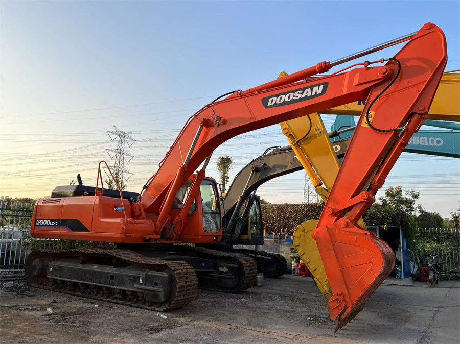 Doosan DH300 máy đào trung bình sử dụng 30 tấn ]Doosan DH300LC-7 máy đào bò