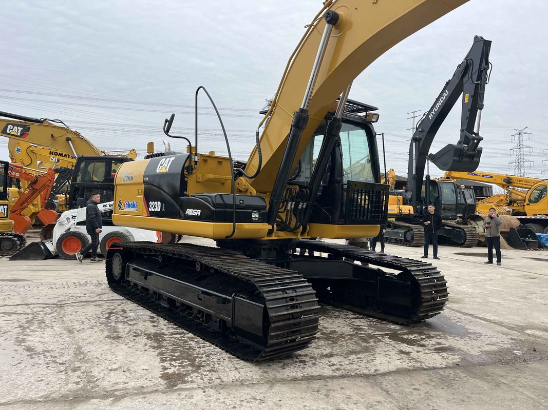 Máy đào lùn CAT 323DL sử dụng cho xây dựng loại di chuyển