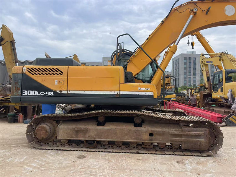 Chiếc máy đào cũ Hyundai R300LC-9S Bán Được bảo trì tốt sẵn sàng để làm việc