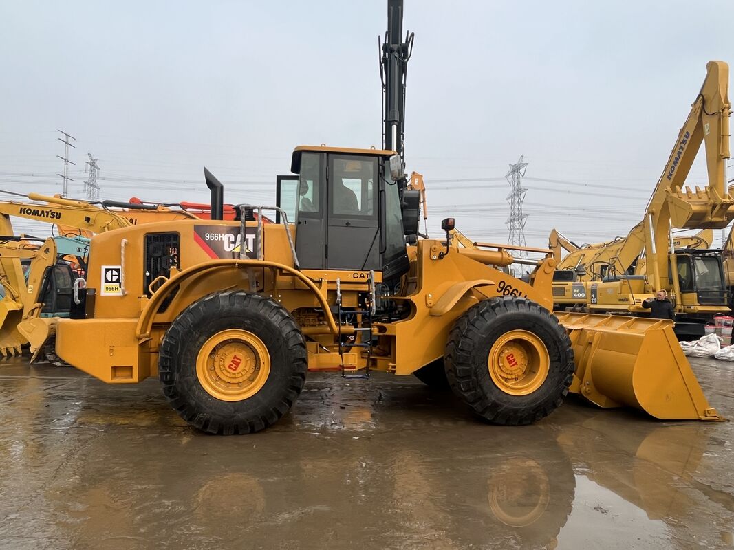 Máy xúc lật bánh lốp CAT 966H đã qua sử dụng với Lực phá vỡ cao và Hệ thống truyền động mạnh mẽ mang lại hiệu suất trong môi trường công nghiệp khắc nghiệt