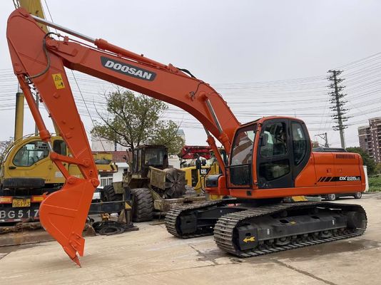 Máy đào Doosan DX225 vừa sử dụng